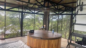 1 bedroom, desk, free WiFi, bed sheets