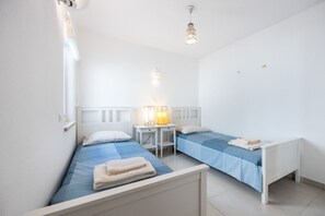 3 quartos, ferros/tábuas de passar roupa, Wi-Fi, roupa de cama