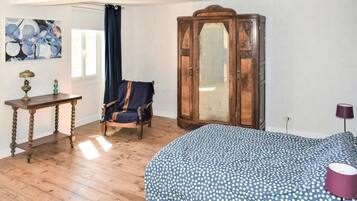 5 habitaciones, wifi gratis y ropa de cama