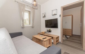 TV - Beautiful apartment in Sibenik (Sibenik)