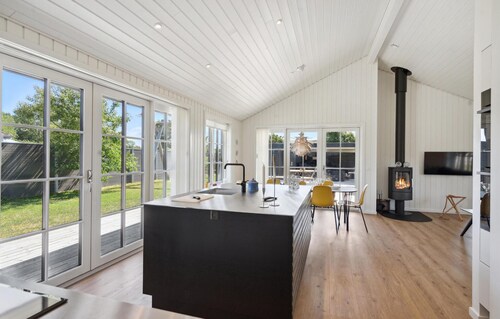 Cozy home in Otterup with WiFi