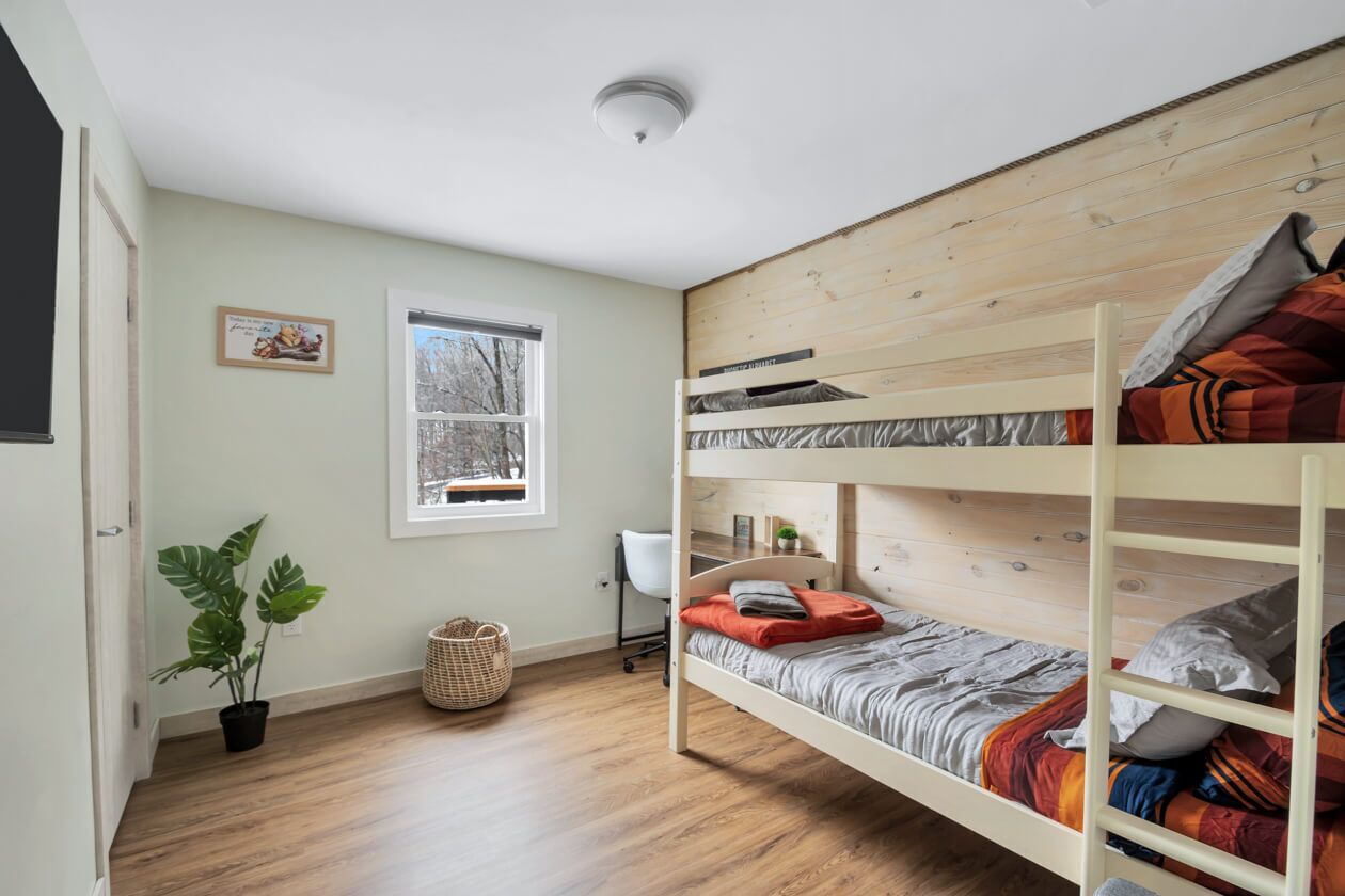 New Construction Lovely 2-bedroom Condo, Camelback area