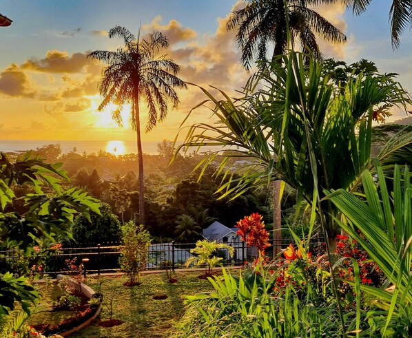 Exterior - La Trouvaille Holiday Chalets (Mahé Island)