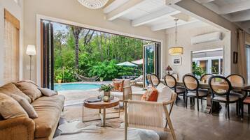 Smart TV, fireplace, printers