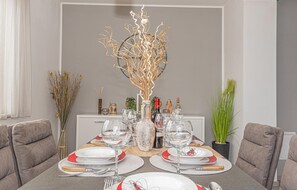 Dining - Cozy apartment in Sibenik (Sibenik)