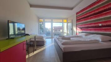 Comfort Triple Room