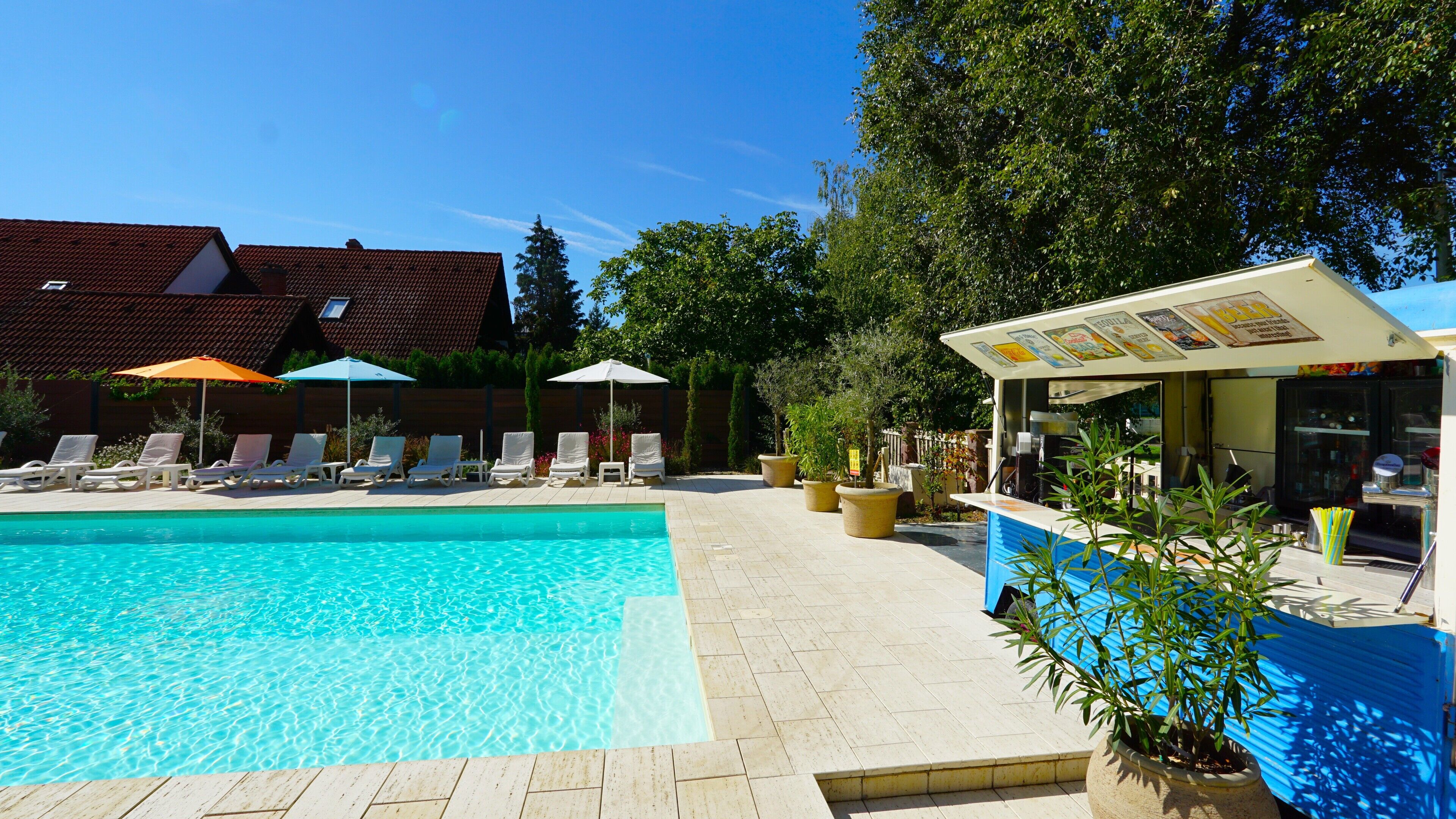 Poolside bar