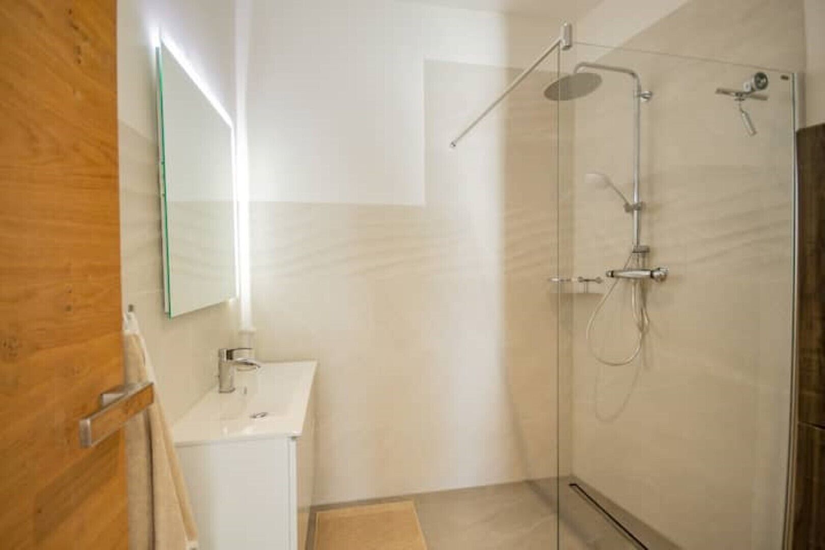 Wohnung C&C / mit Terrasse mit Herrlichem Blick in die Berge