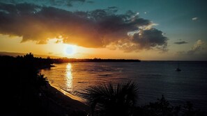 Beach nearby, white sand - Chill Boutique Hotel (Las Terrenas)