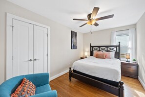 3 bedrooms, desk, iron/ironing board, free WiFi