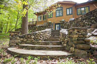 Honey Maple Grove BnB