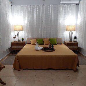 1 bedroom, WiFi, bed sheets