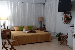 1 bedroom, WiFi, bed sheets