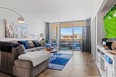 Charming 2Bd-2Bth in Heart of Old Town Scottsdale!