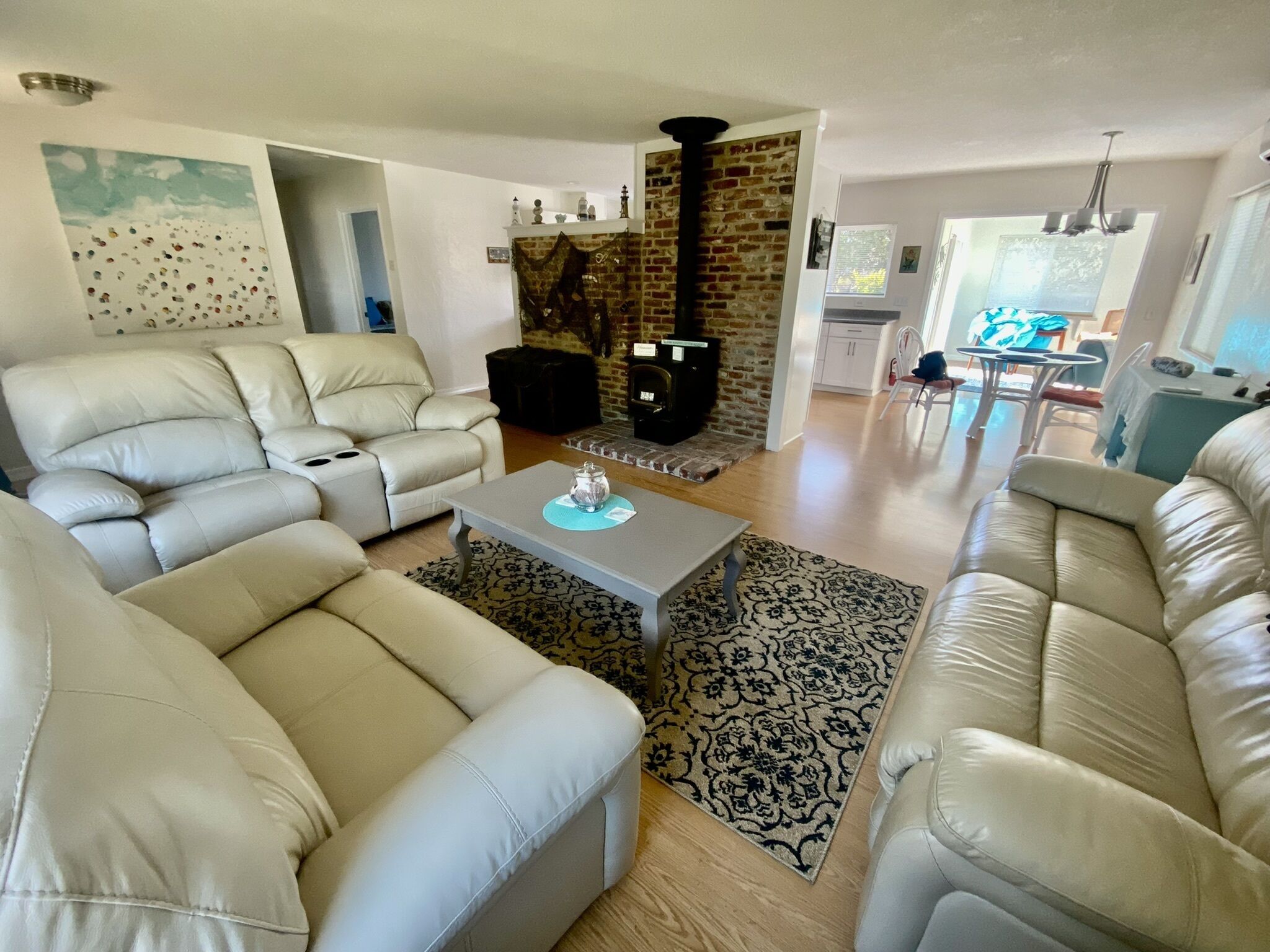 A Mermaids Pearl-New Cozy Vacation Home, Pet Friendly with Lovely Beach Access