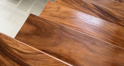 Modern luxury house within walking distance to all conveniences