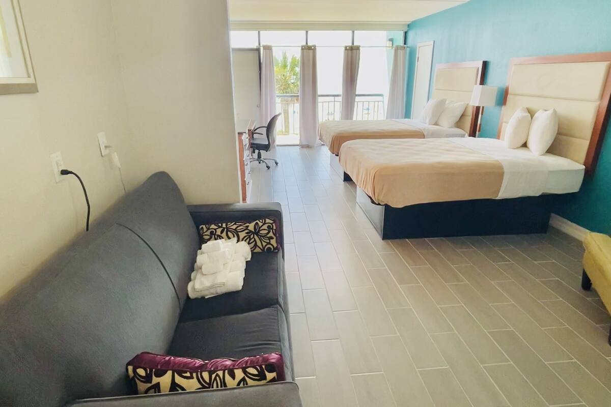 superior room | hypo-allergenic bedding, down duvets, select comfort beds