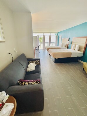 Superior Room | 1 bedroom, hypo-allergenic bedding, down comforters, Select Comfort beds - Summerwind Oceanfront Hotel (Myrtle Beach)