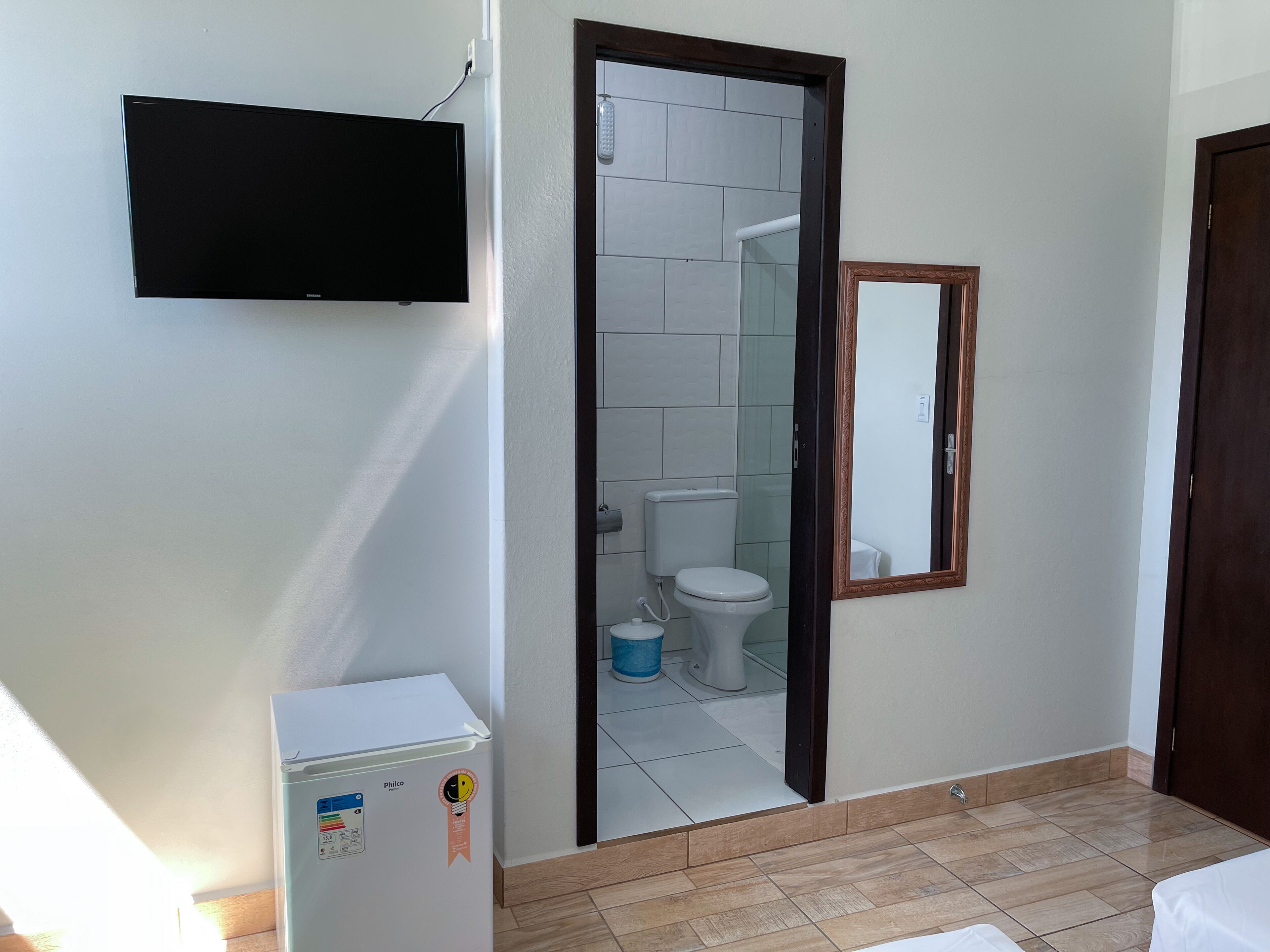 Minibar, iron/ironing board, free WiFi, bed sheets