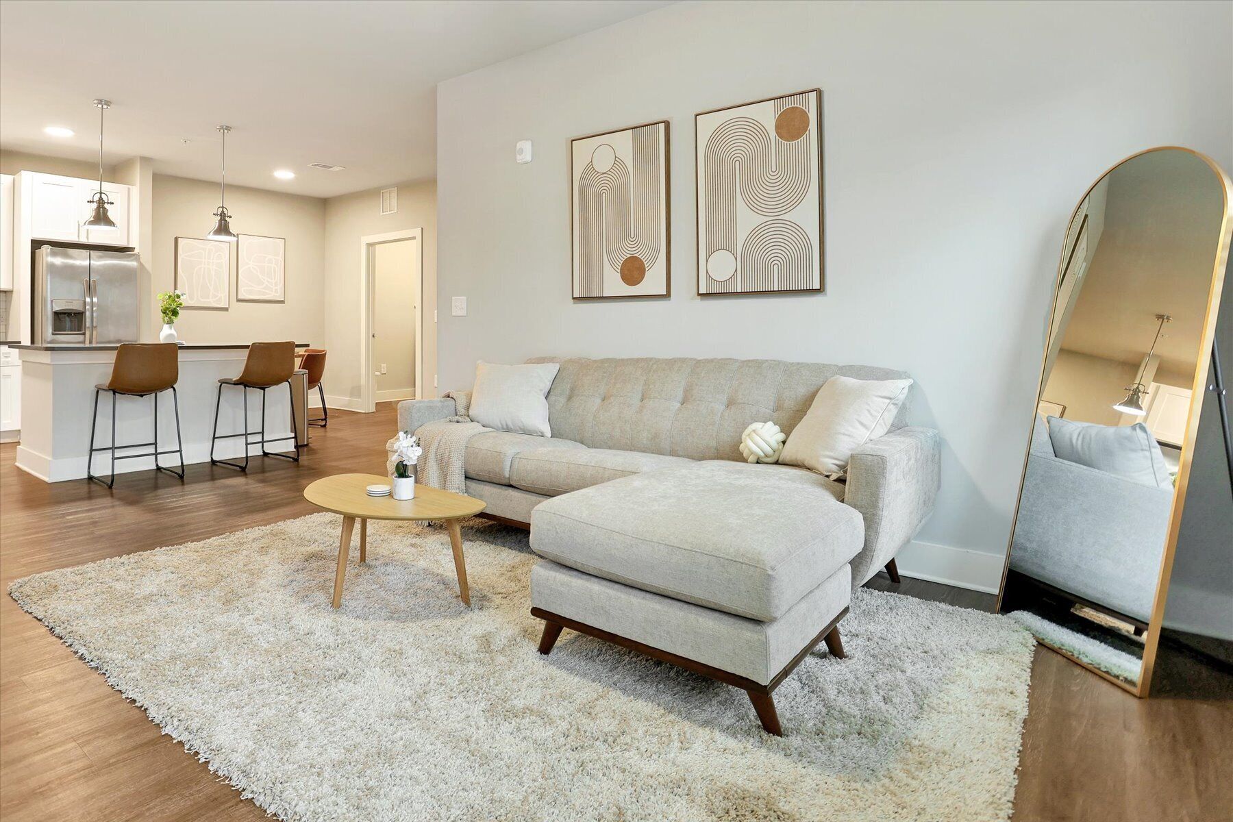 Game-Room! Free Parking! Fitness Center! Resort-Style POOL!