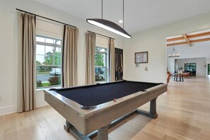 Spielezimmer