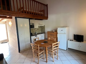 Fridge, microwave, cookware/dishes/utensils