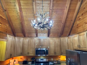 Fridge, microwave, oven, stovetop - Reserve your Getaway at The Rustic Retreat-3 private acres! (Blue Ridge,)