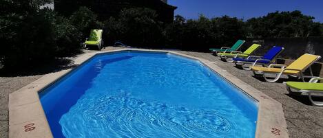 Seasonal outdoor pool, sun loungers