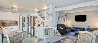 Comfortable 5br home w/ lake views & tranquil sunrises