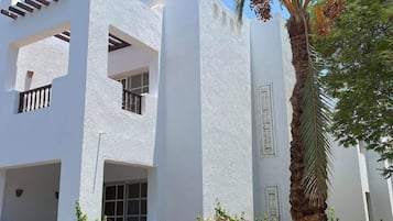 Bagian depan properti