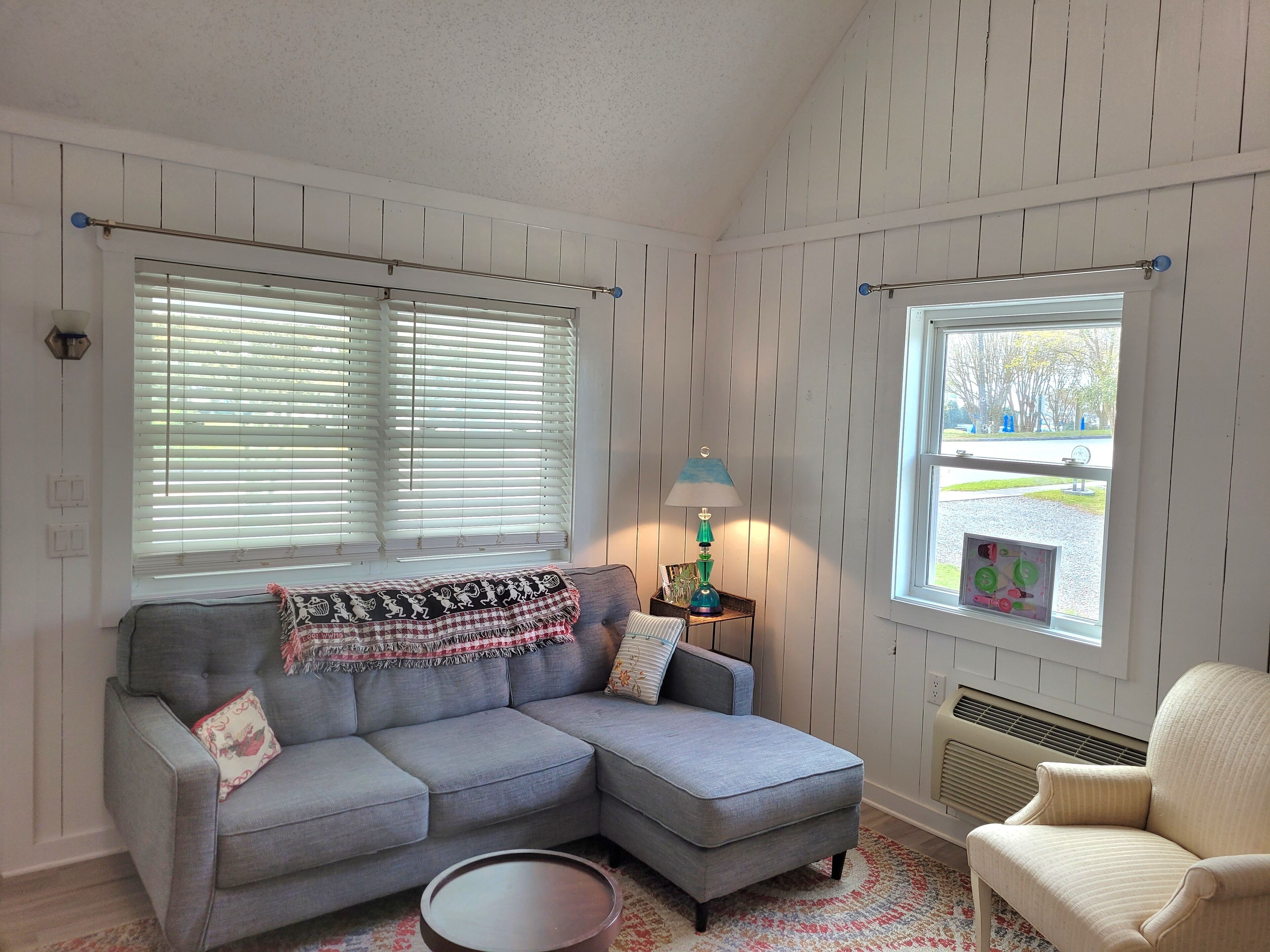 Seaside - Quaint apartment in the Village!