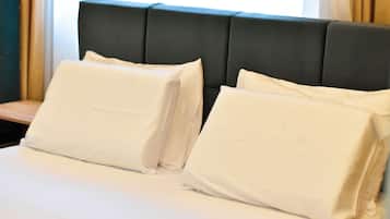 Minibar, free WiFi, bed sheets