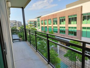 Property grounds - Domain Condo Long Private Balcony (Austin)