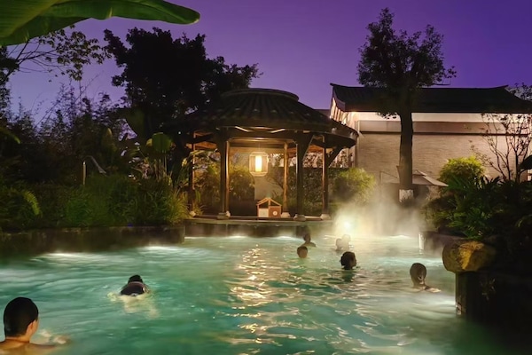 Banyera d'hidromassatge i tractaments d'hidroteràpia