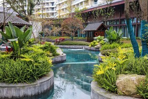 น้ำพุร้อน