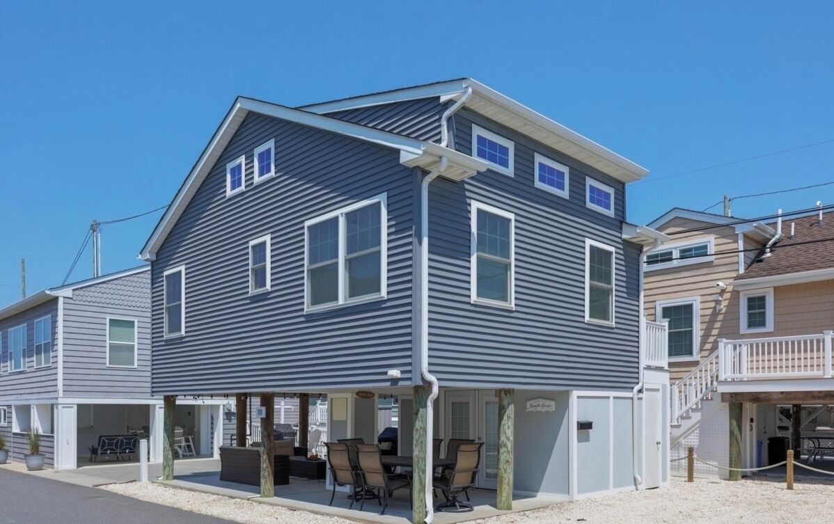 Winter  Beach Rental OBII ~~  2BR, 1.5 bath~Beach House