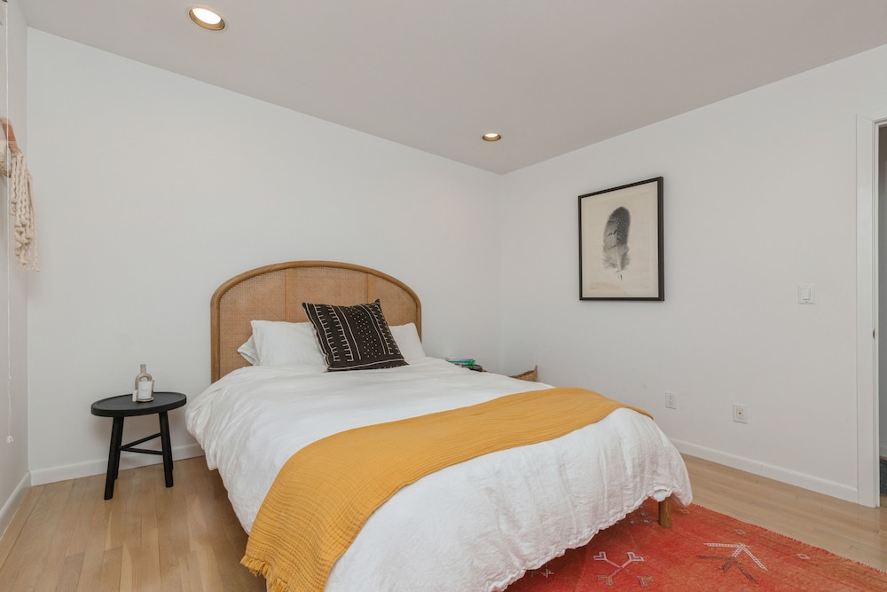 Family Friendly Home on the Water with Pool, Paddleboard, Kayak, & Private Beach Westhampton