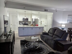 Smart TV, fireplace, Netflix, books