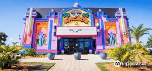 Charming 1935 farmhouse in the middle of Foley, AL