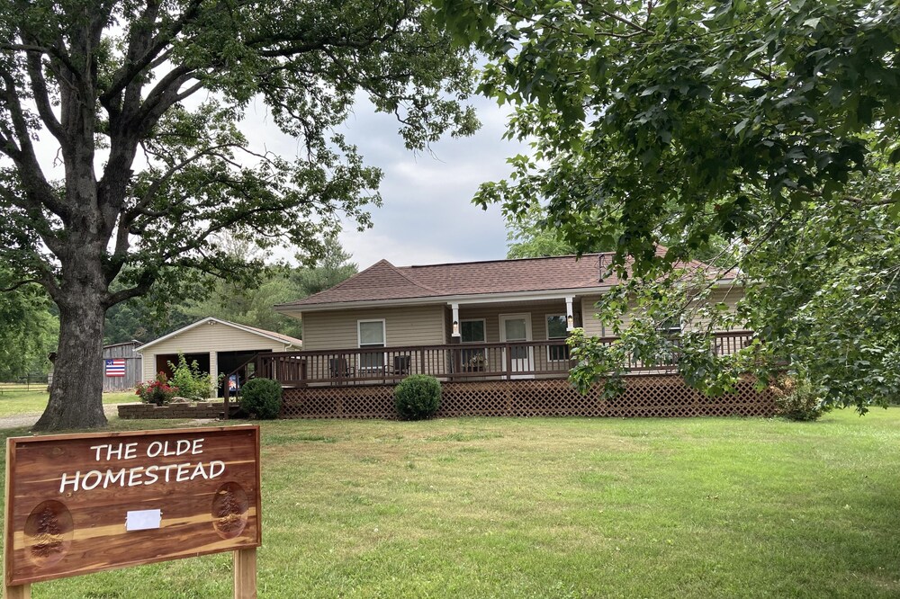 Newly remodeled offers many amenities with perfect location!