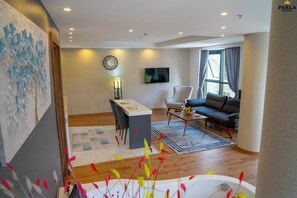 Ropa de cama de alta calidad, cubrecamas y escritorio 