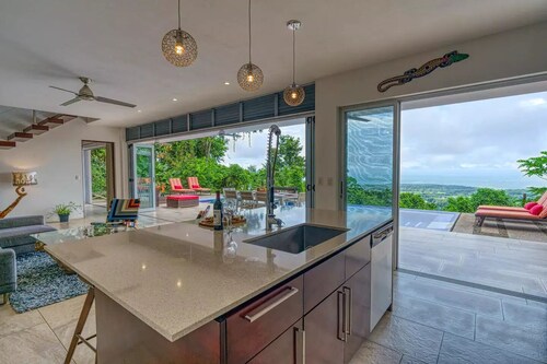 Ocean View over Bahia Ballena's amazing Whale Tail