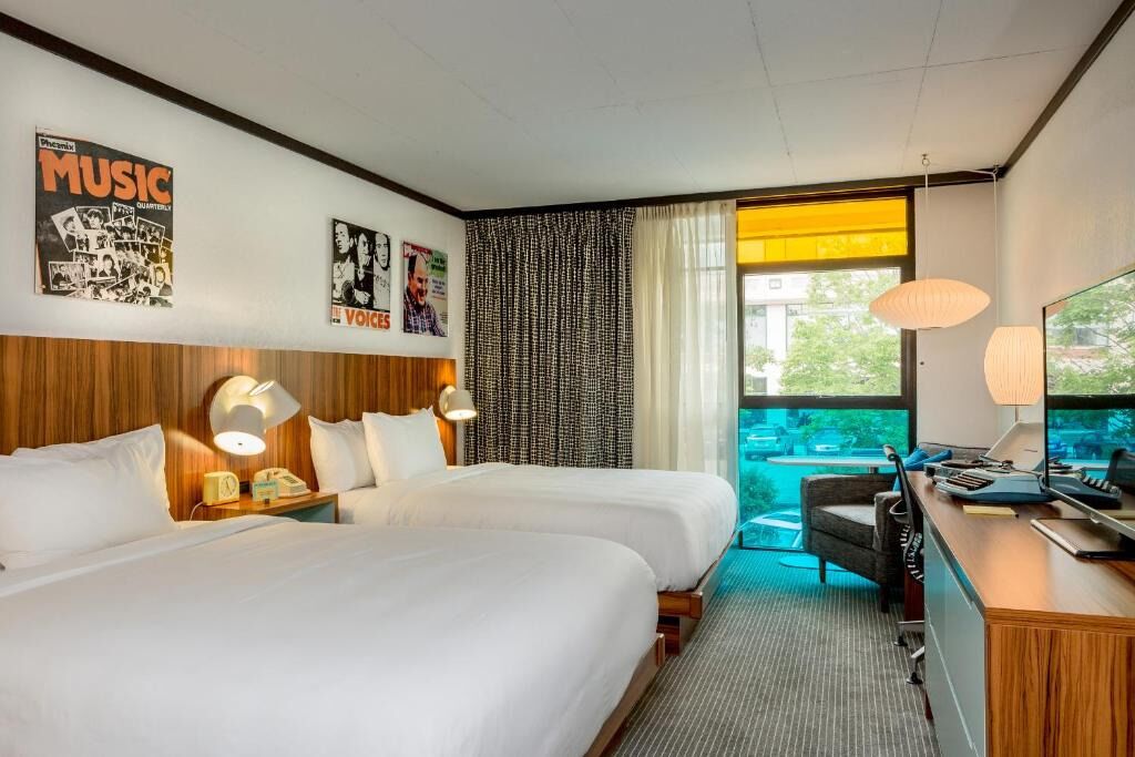 A short drive from Old State House! 4 Family-friendly Units w/ Balcony! Parking!