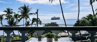 OCEAN Front Kona Studio - Spectacular view!