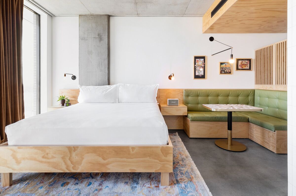 Ideal Mix of Comfort and Value! City View, Minutes to Austin Museum of Art