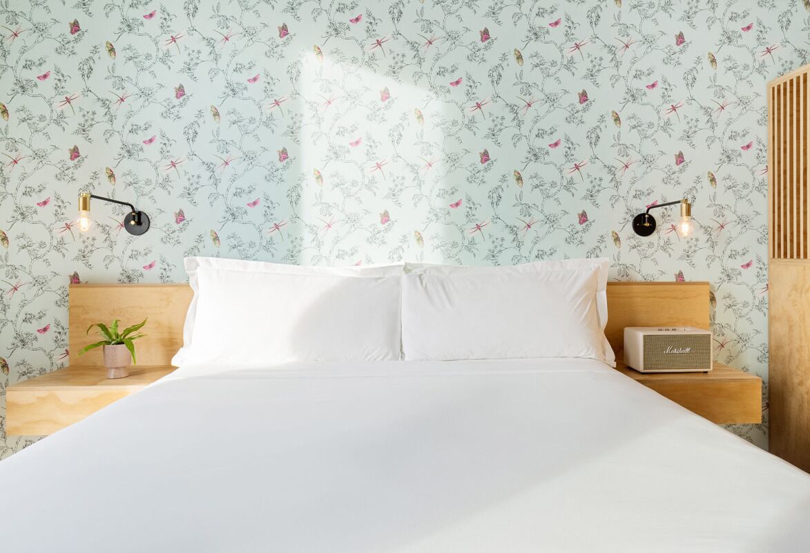 A Place You'll Surely Enjoy! Short Drive to Shoal Beal and Festival Beach