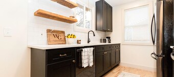 The White Goose Cottage in Downtown Franklin