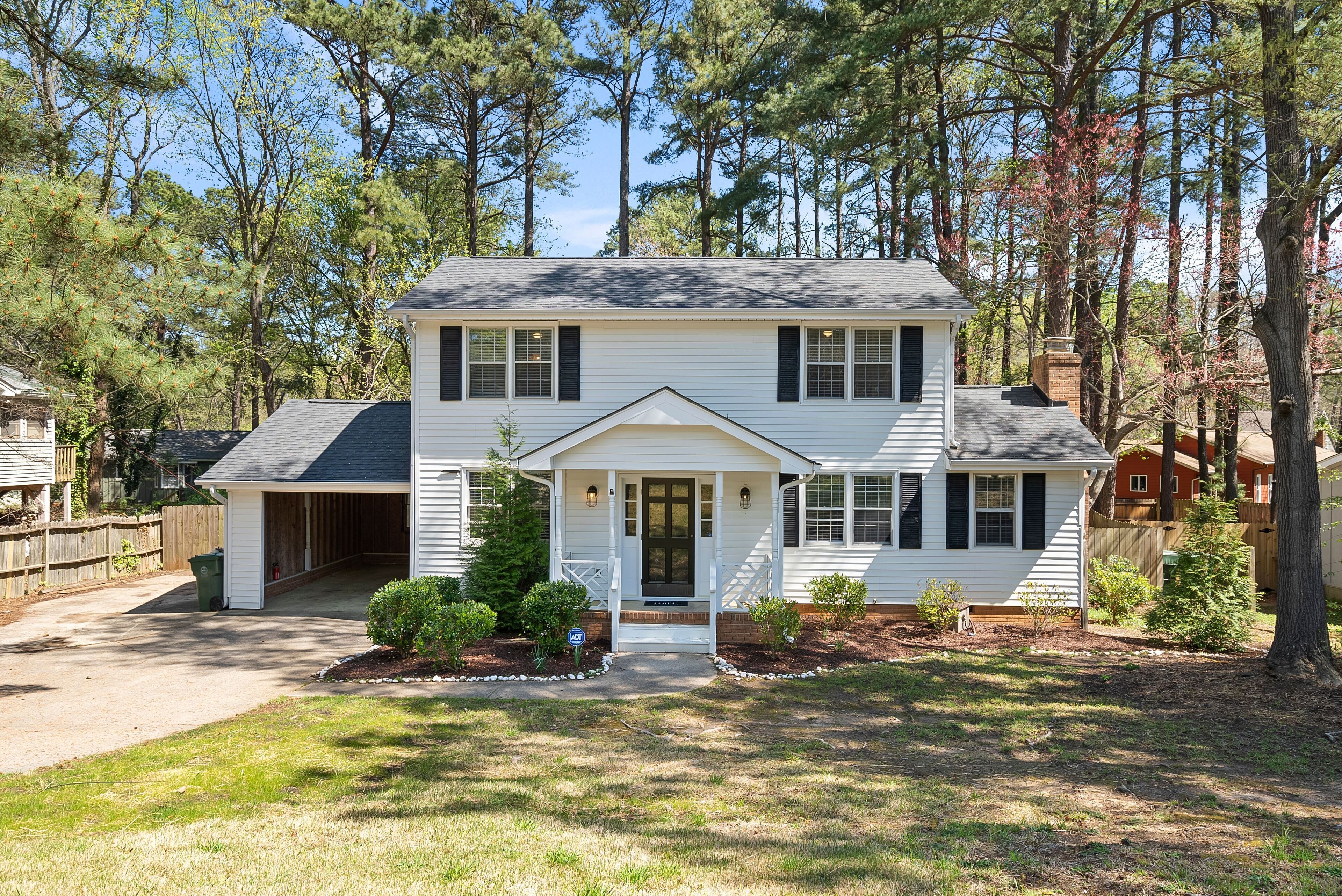 NEW-Stunning "White Pine" House in Cary-9 min Walk