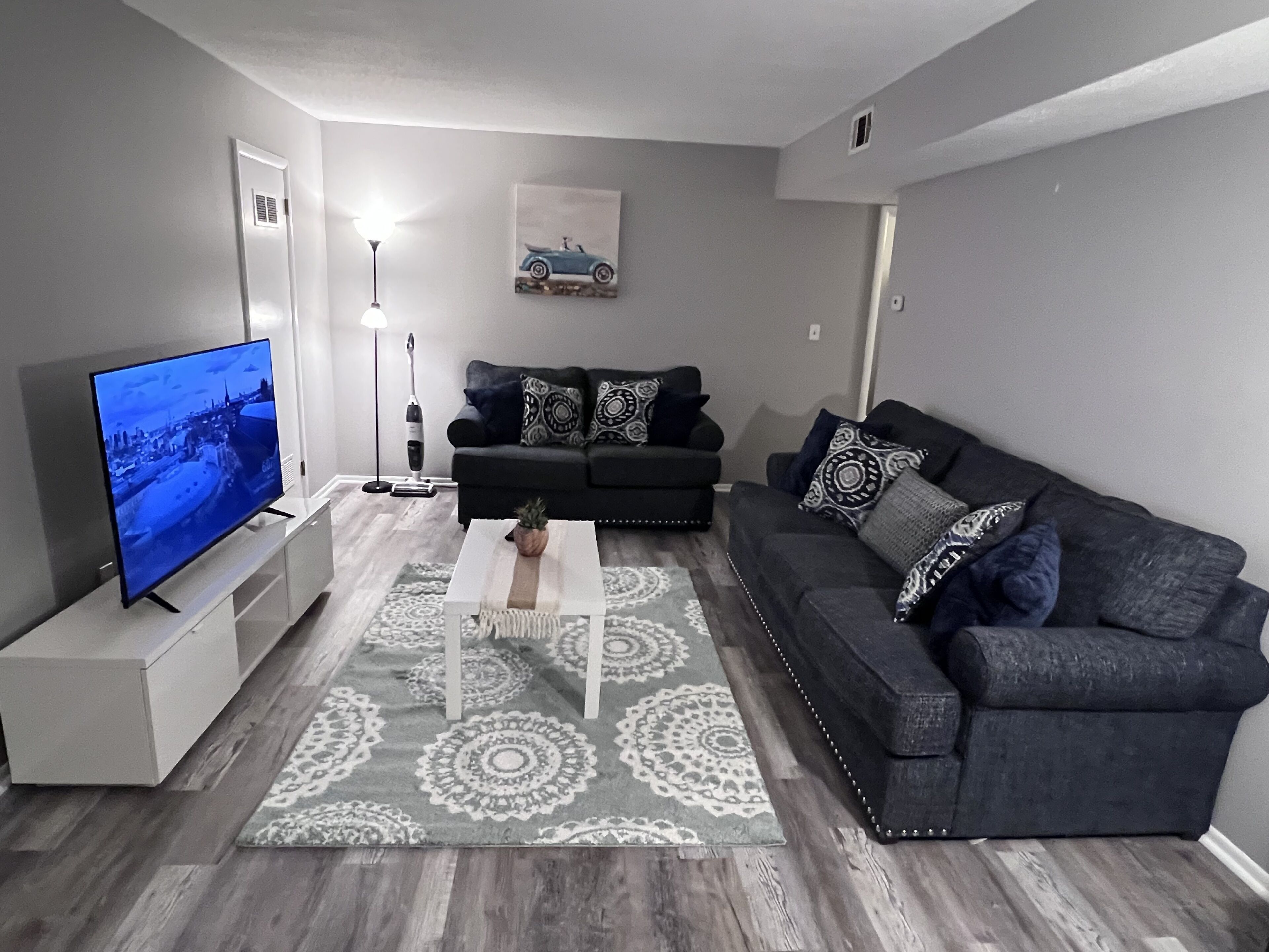 Lovely 2bdr condo