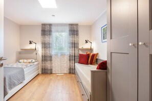 2 chambres, fer et planche à repasser, Wi-Fi gratuit, draps fournis